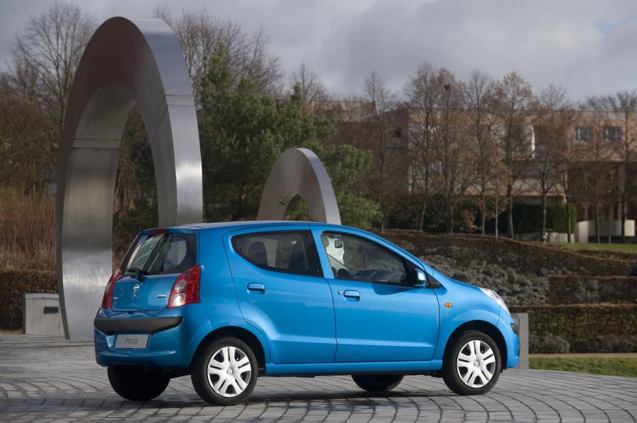  Nissan Pixo 2008 года  (фото 79 из 120)